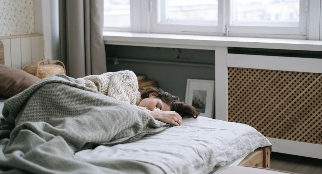 Dor no Ombro ao Dormir — Causas e Como Aliviar